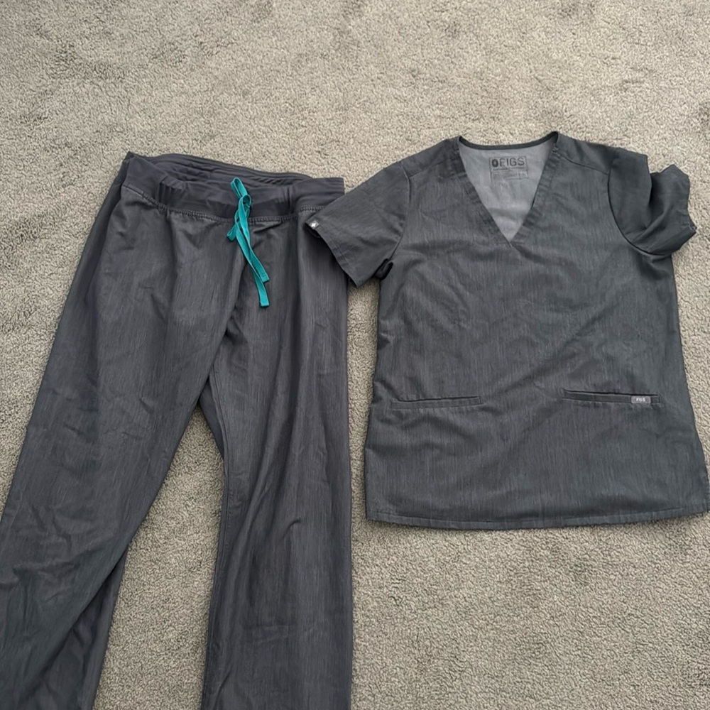 Figs scrubs